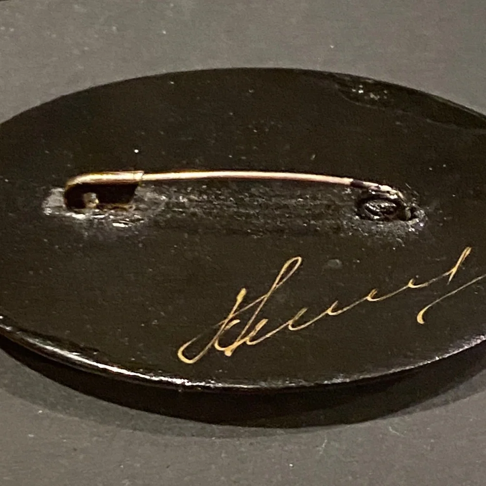 Russian Signed Floral Hand-Painted Brooch - Picture 3 of 4